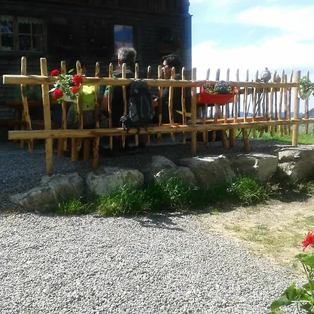 Gaestehaus Reichart *